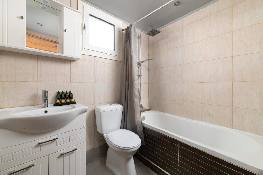 Photo of Bathroom in Ixia