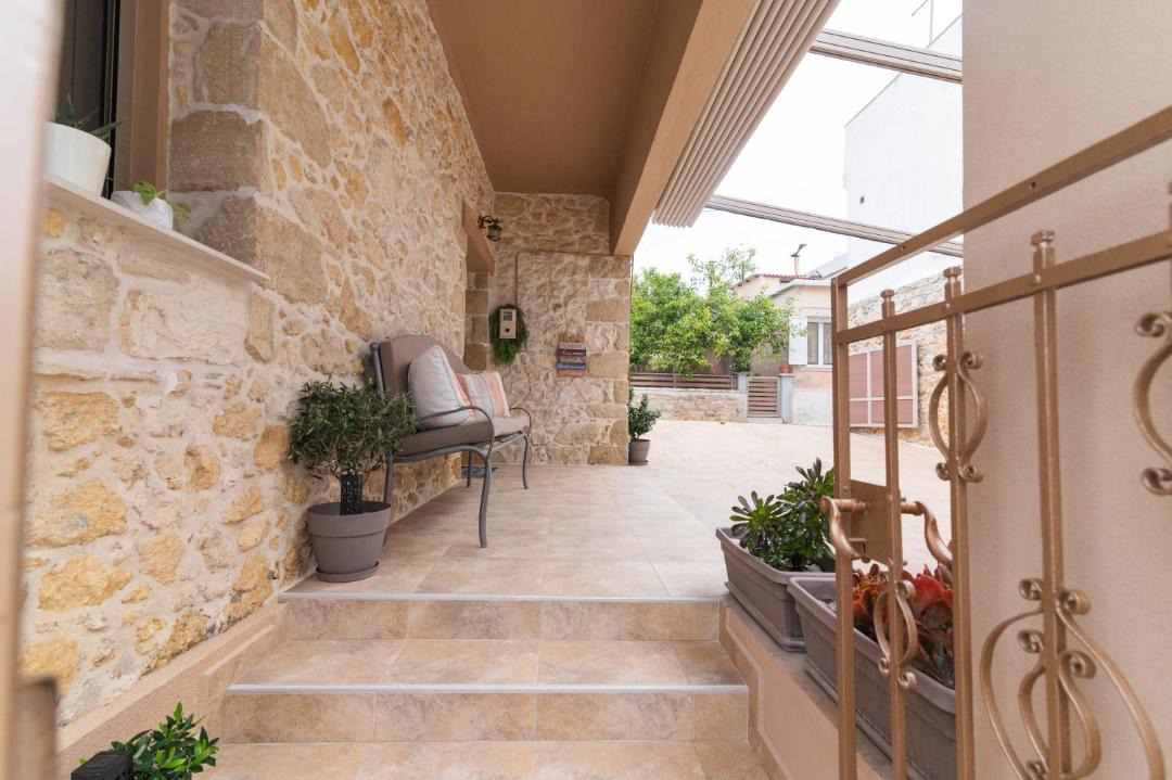 Photo of Patio Balcony in Mires