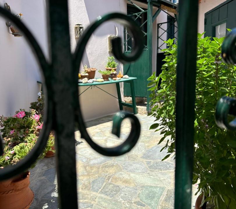 Photo of Patio Balcony in Skotino
