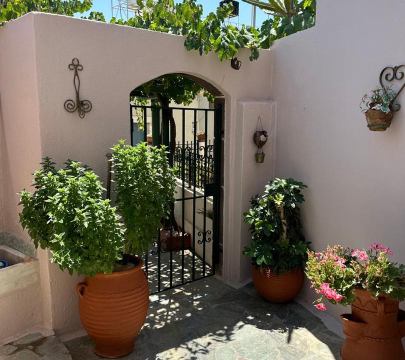 Photo of Patio Balcony in Skotino
