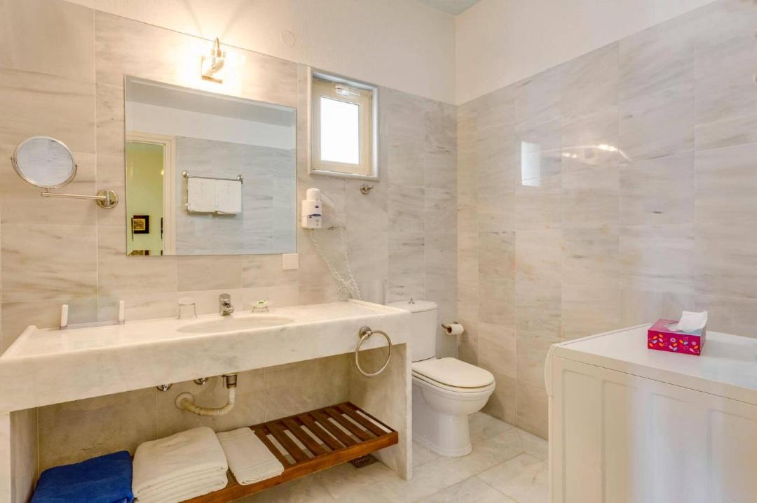 Photo of Bathroom in Skotino