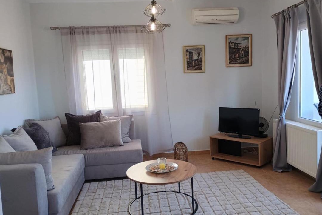 Photo of Livingroom in Karpenisi