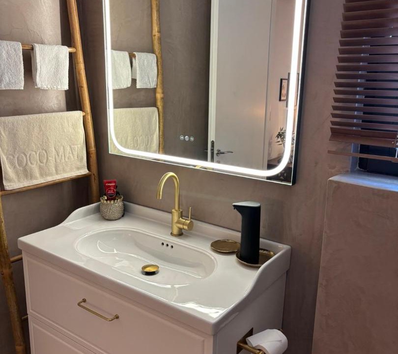 Photo of Bathroom in Vari-Voula-Vouliagmeni
