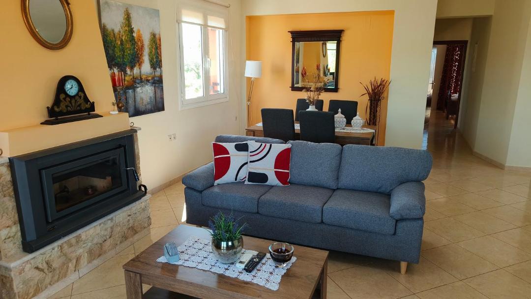Photo of Livingroom in Pazinos