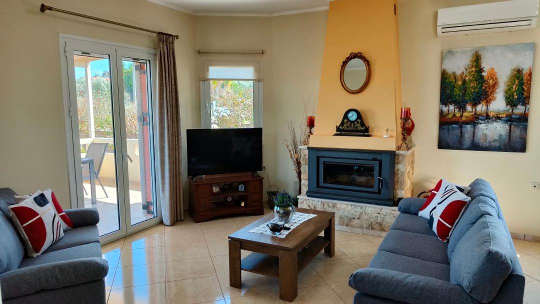 Photo of Livingroom in Pazinos