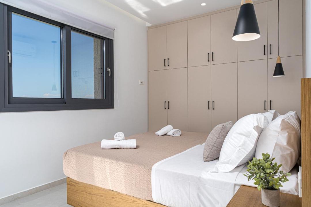Photo of Bedroom in Neromilos