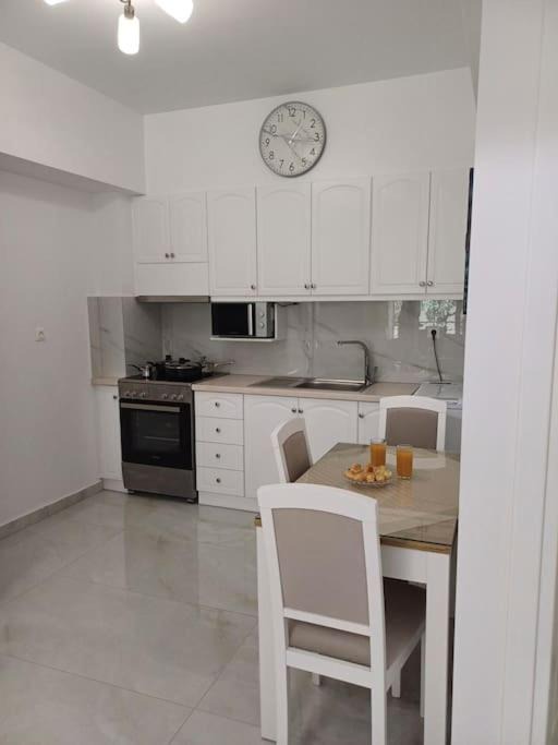 Photo of Kitchen in Minoa Pediada