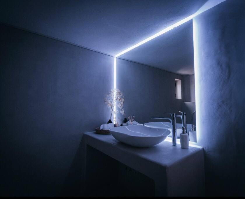 Photo of Bathroom in Lavrio
