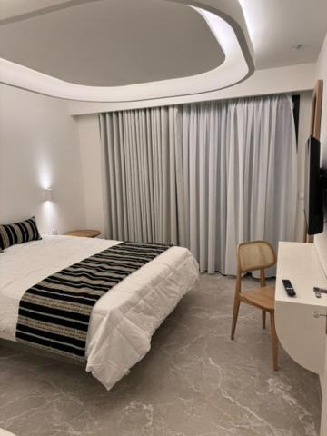 Photo of Bedroom in Golden Beach