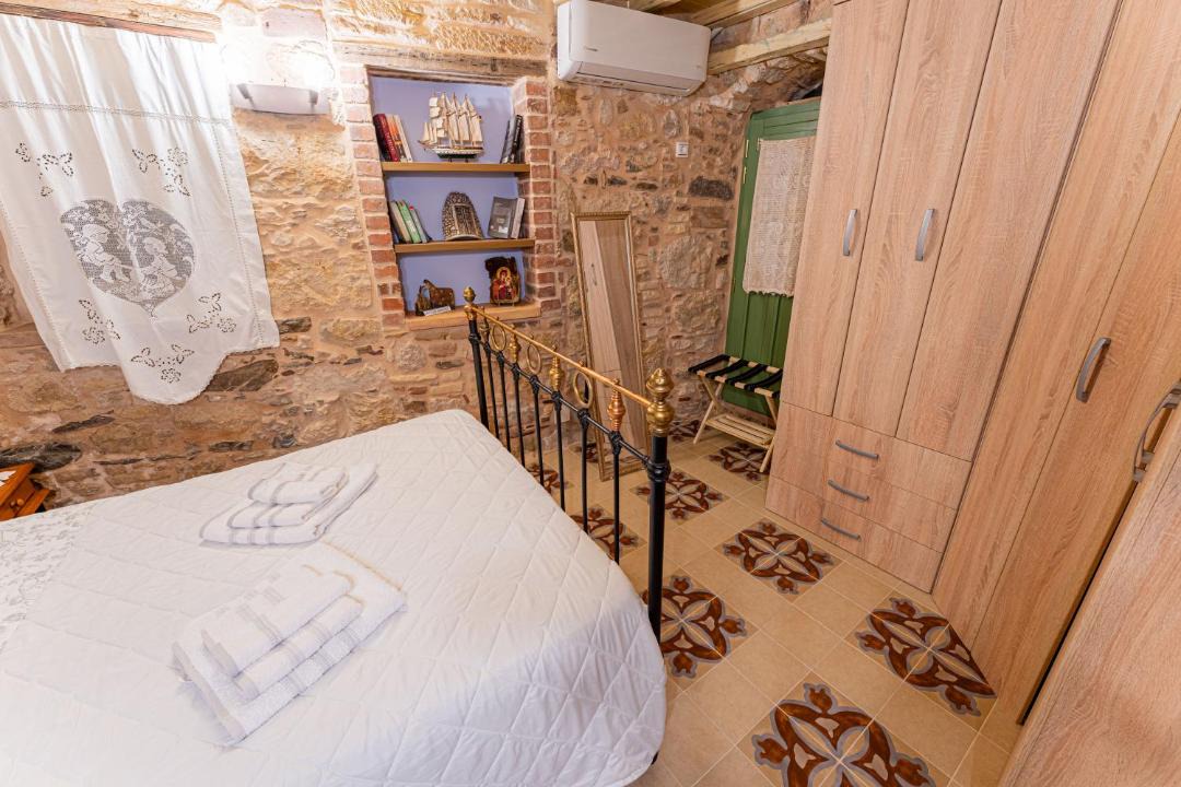 Photo of Bedroom in Vrontados
