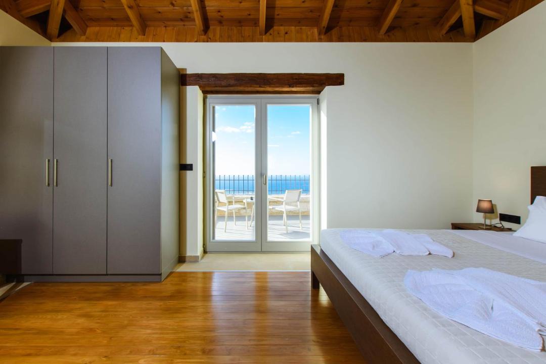 Photo of Bedroom in Limeniskos