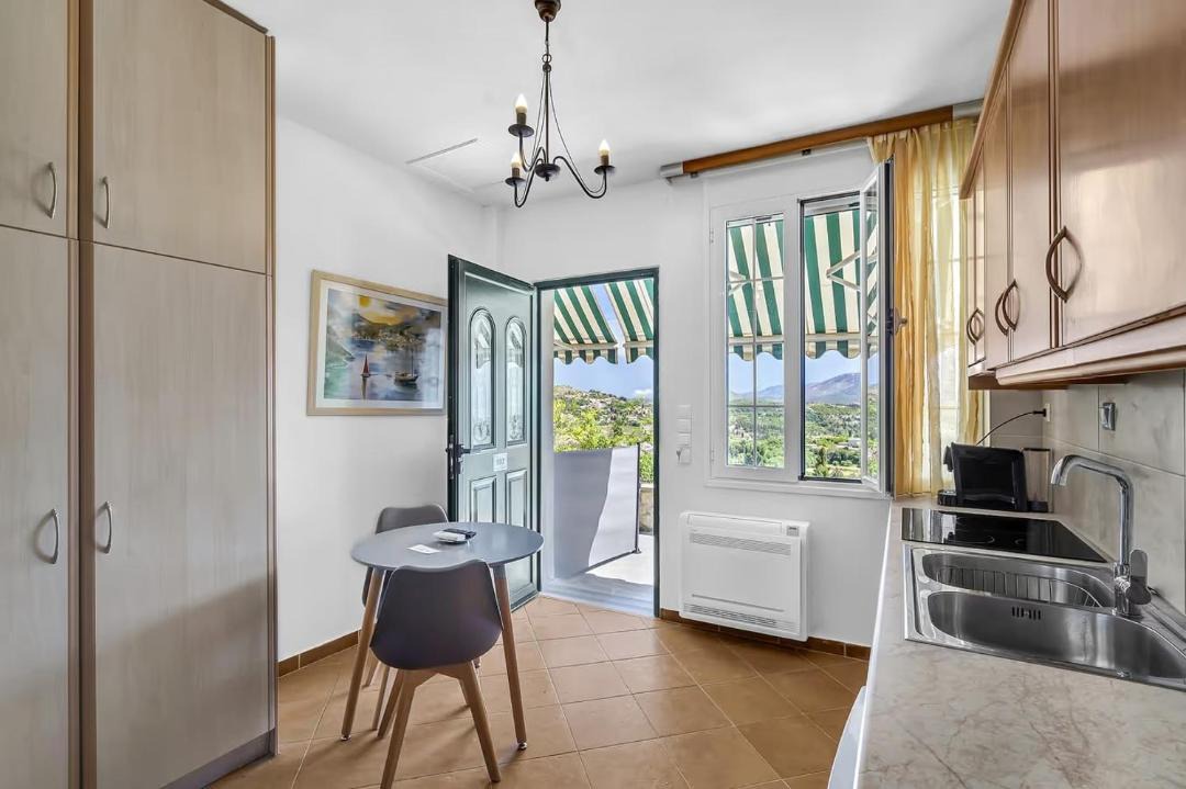Photo of Kitchen in Parisata