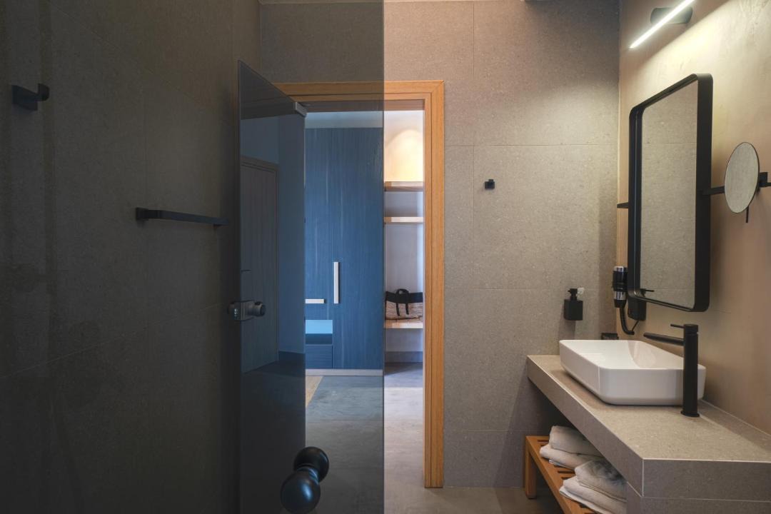 Photo of Bathroom in Anopolis