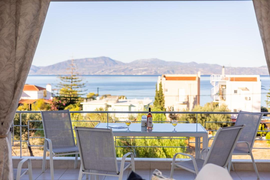 Photo of Patio Balcony in Theologos