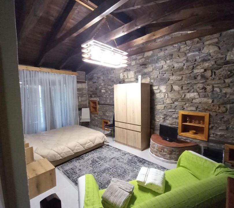Photo of Bedroom in Almopia