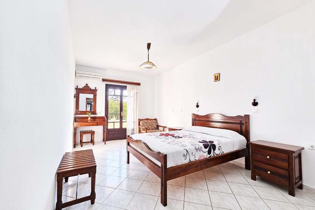 Photo of Bedroom in Marathokampos