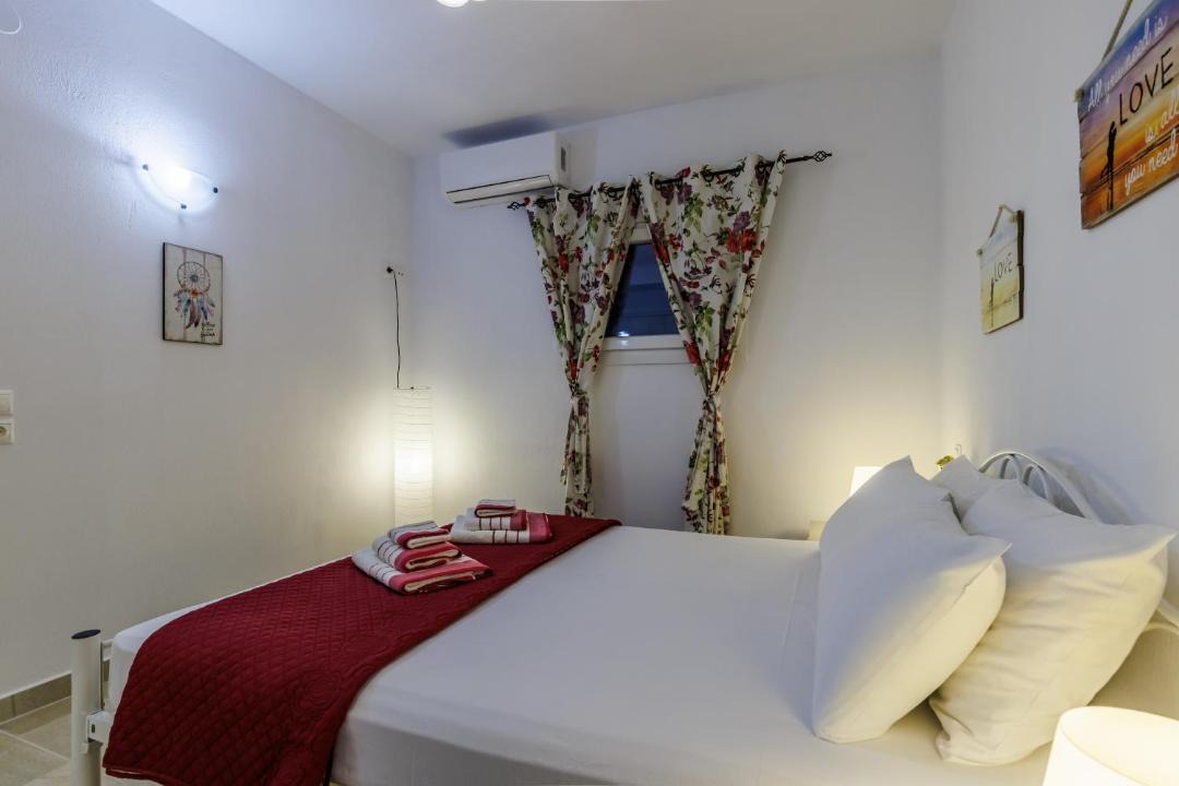 Photo of Bedroom in Skopelos