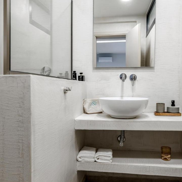 Photo of Bathroom in Old Quarter