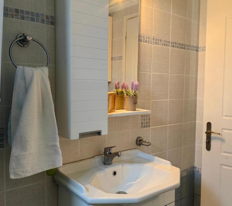 Photo of Bathroom in Kryoneri