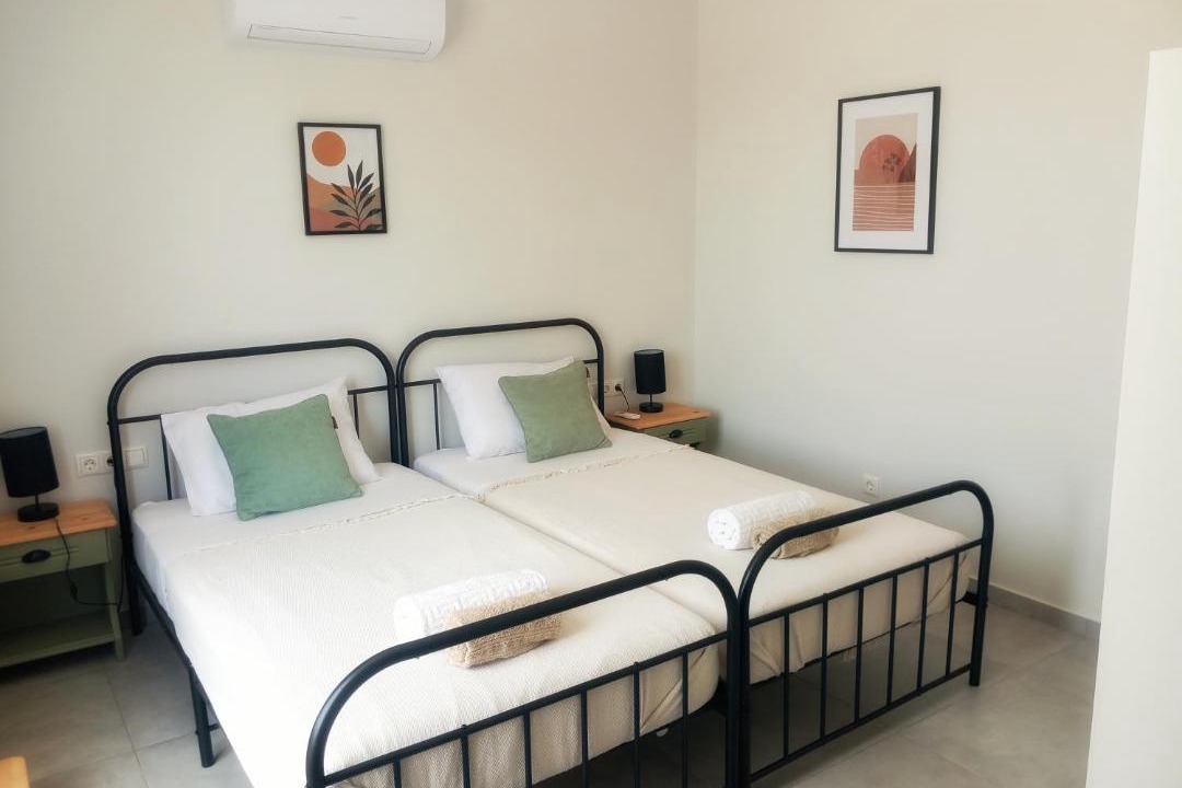 Photo of Bedroom in Armenoi