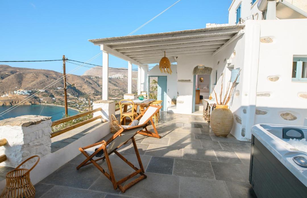 Photo of Patio Balcony in Aegiali