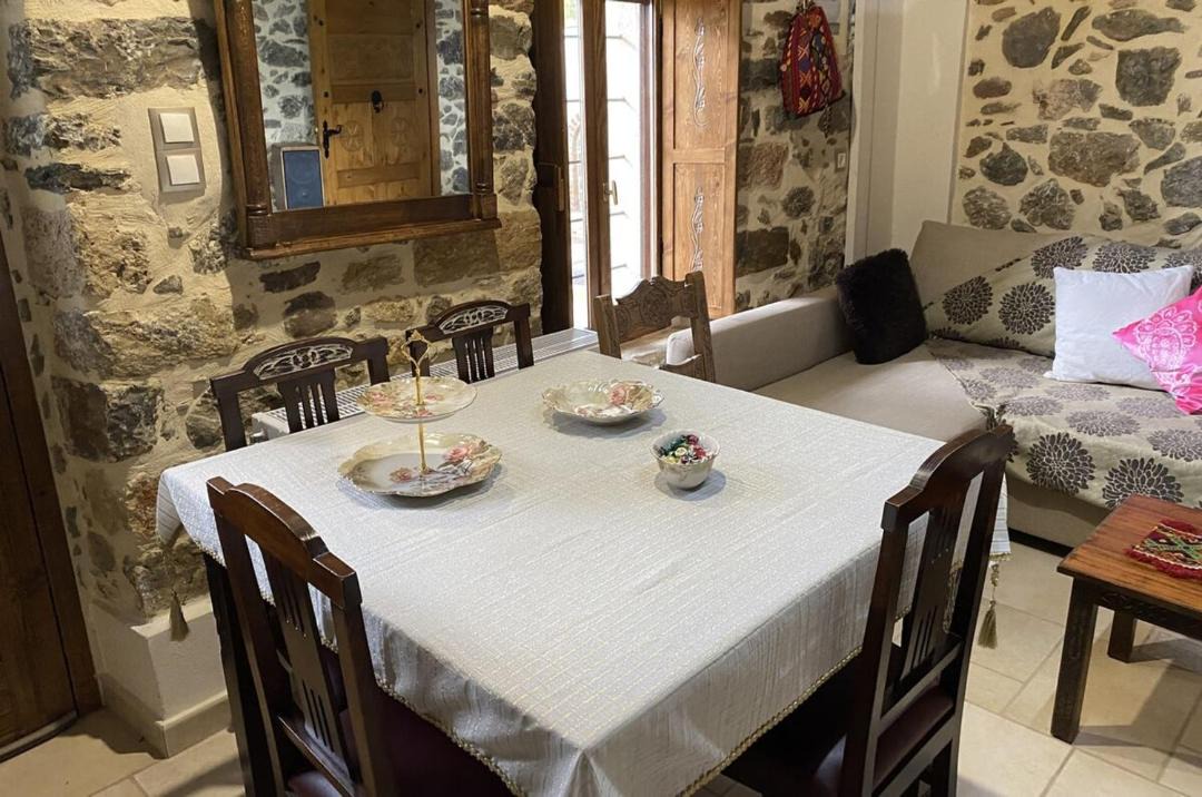 Photo of Others in Nipidhitos