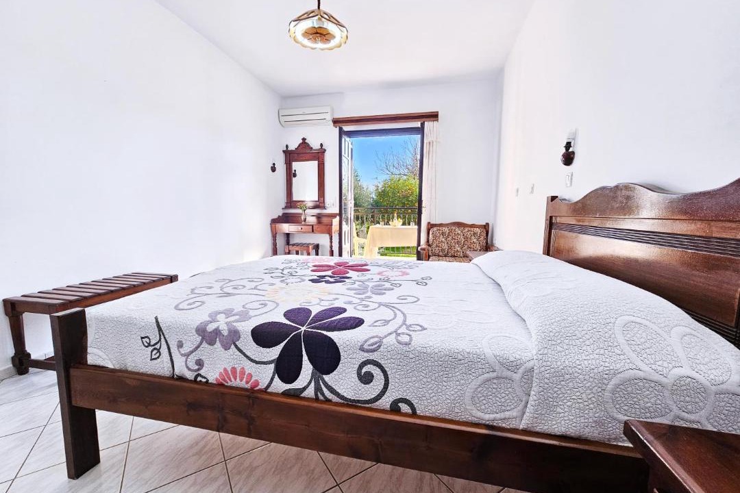 Photo of Bedroom in Marathokampos