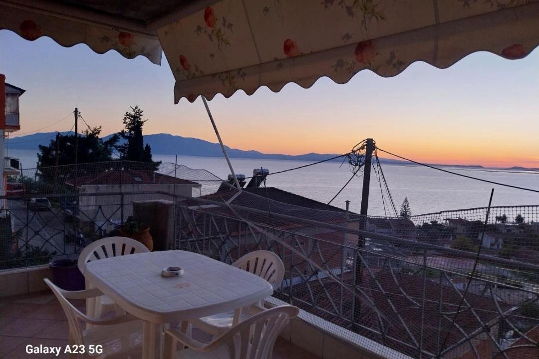Photo of Patio Balcony in Menidion