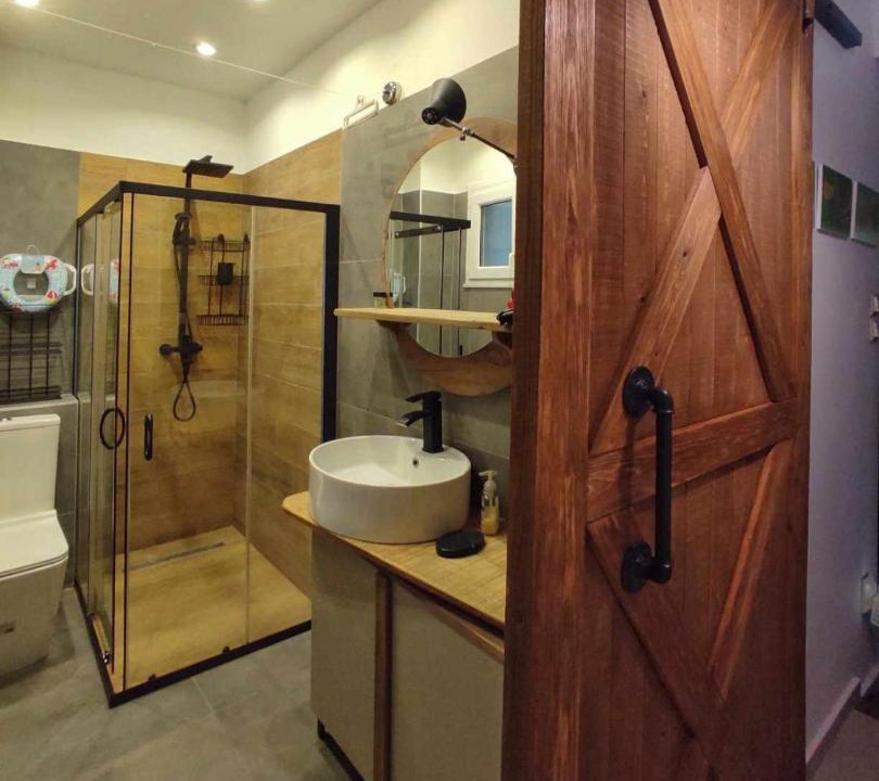 Photo of Bathroom in Kastoria