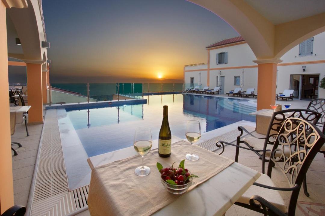Photo of Patio Balcony in Manganos