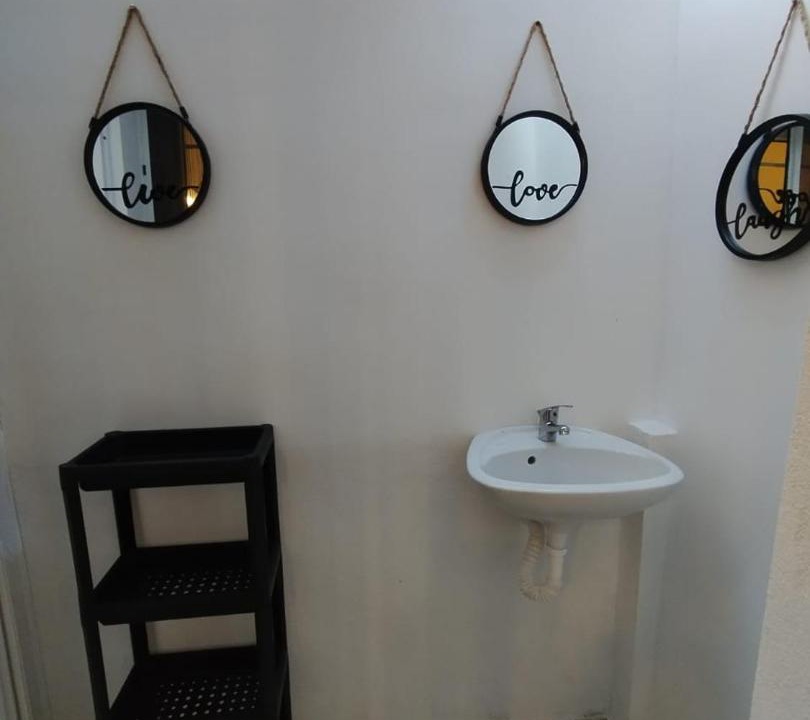 Photo of Bathroom in Longos