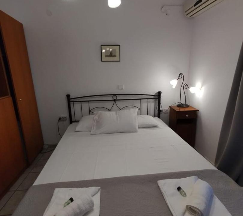 Photo of Bedroom in Longos