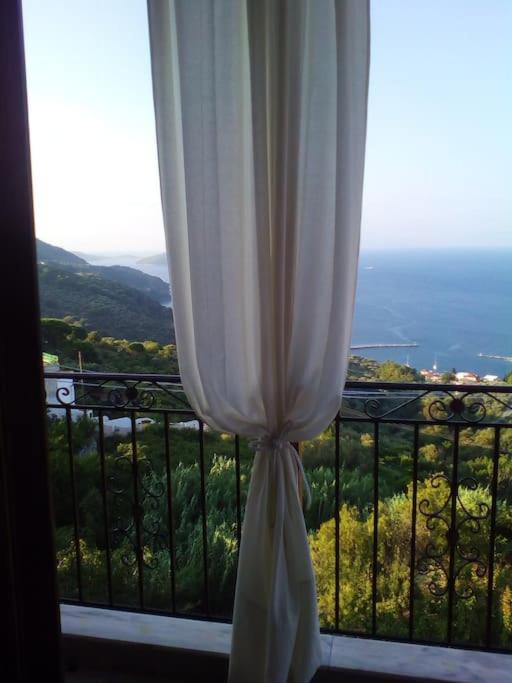 Photo of Patio Balcony in Glossa