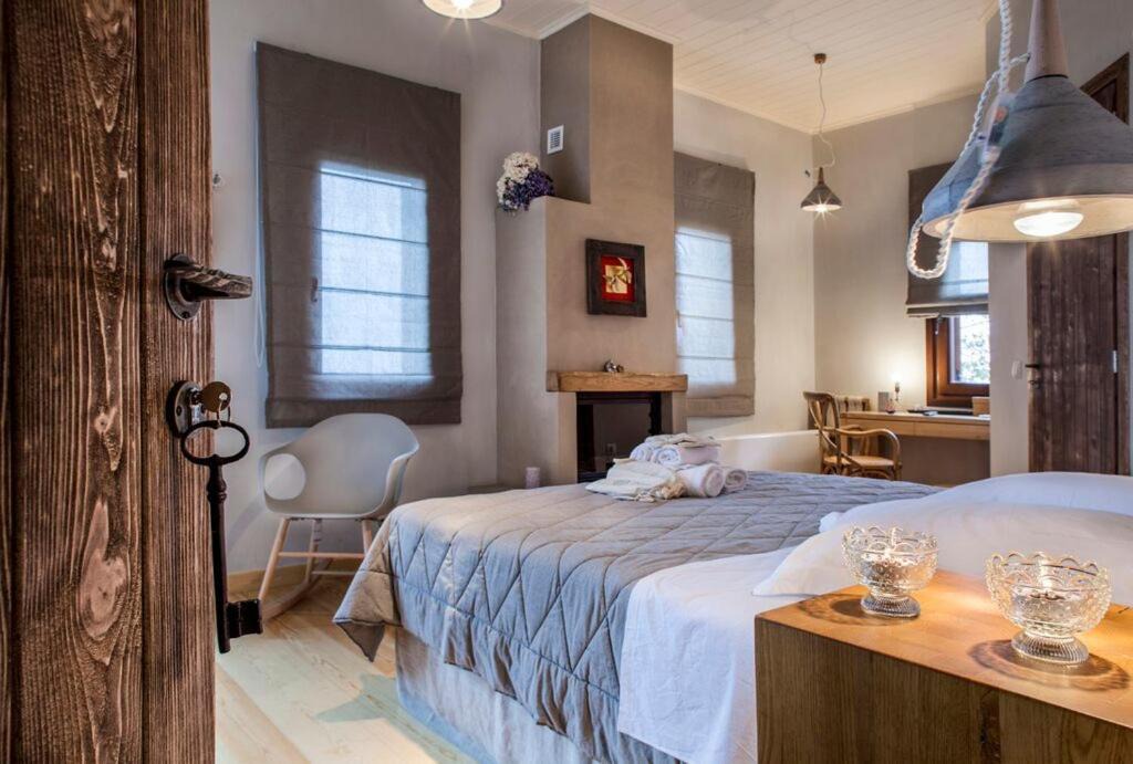 Photo of Bedroom in Mouresi