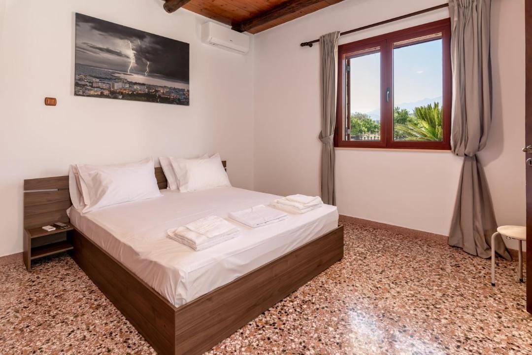 Photo of Bedroom in Vatolakkos
