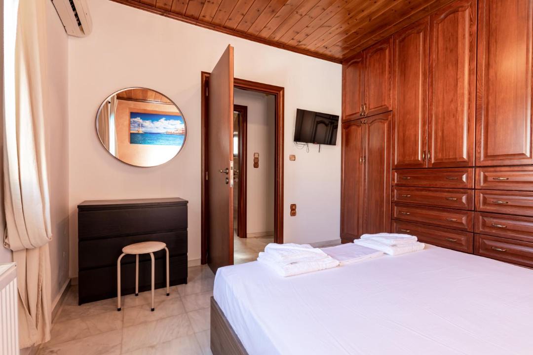 Photo of Bedroom in Vatolakkos