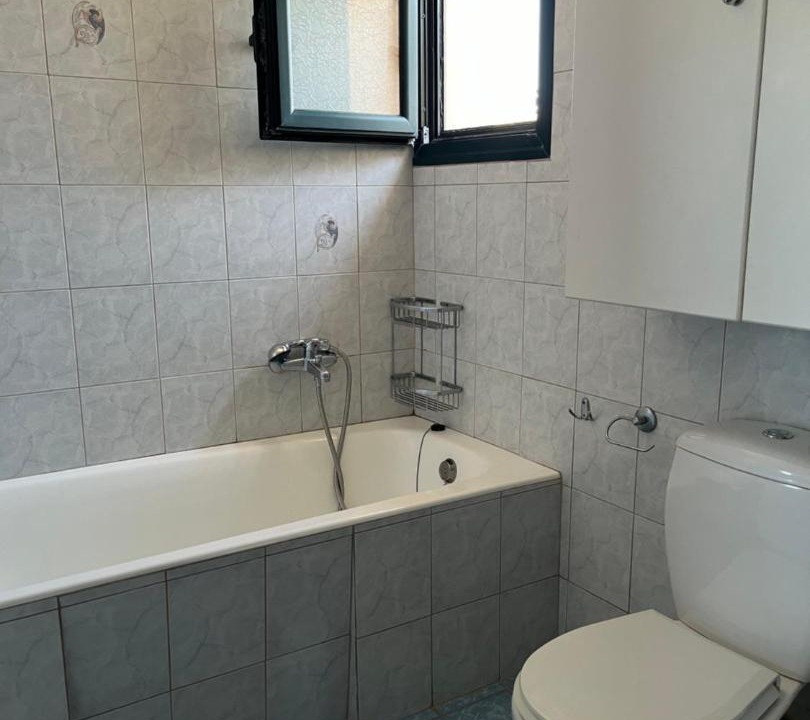 Photo of Bathroom in Varos