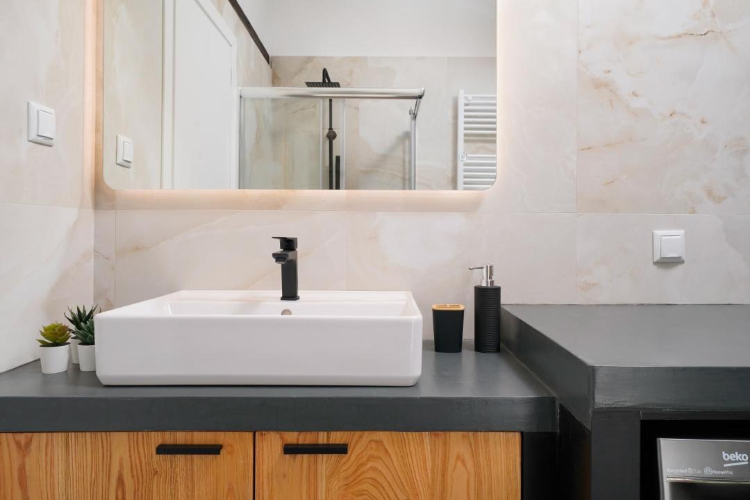 Photo of Bathroom in Golden Beach