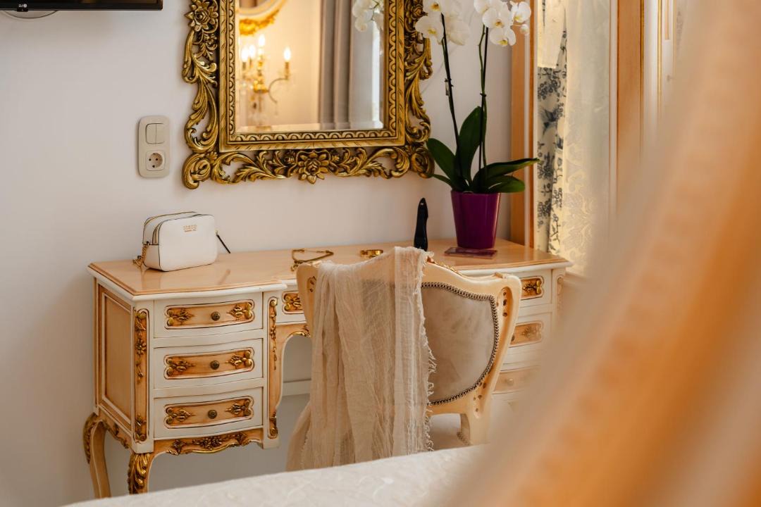 Photo of Others in Glinado