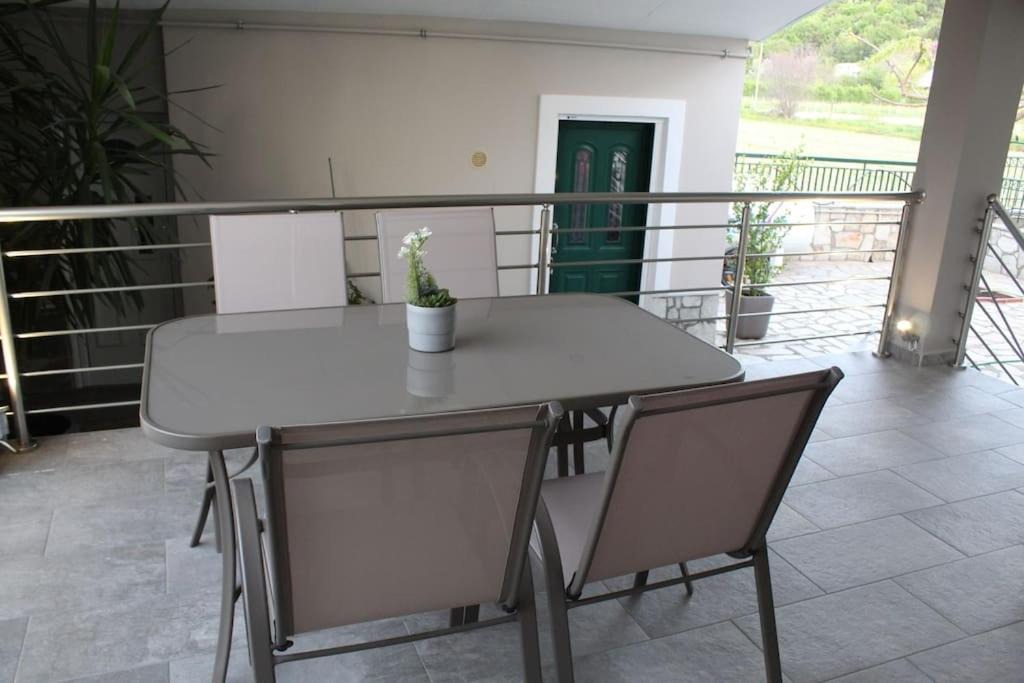 Photo of Patio Balcony in Mavromati