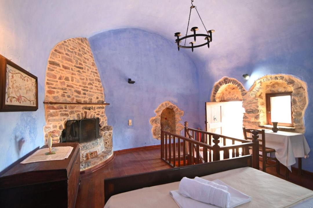 Photo of Bedroom in Avgonyma