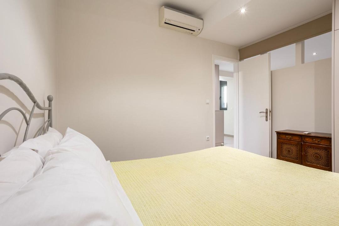 Photo of Bedroom in Petalidi