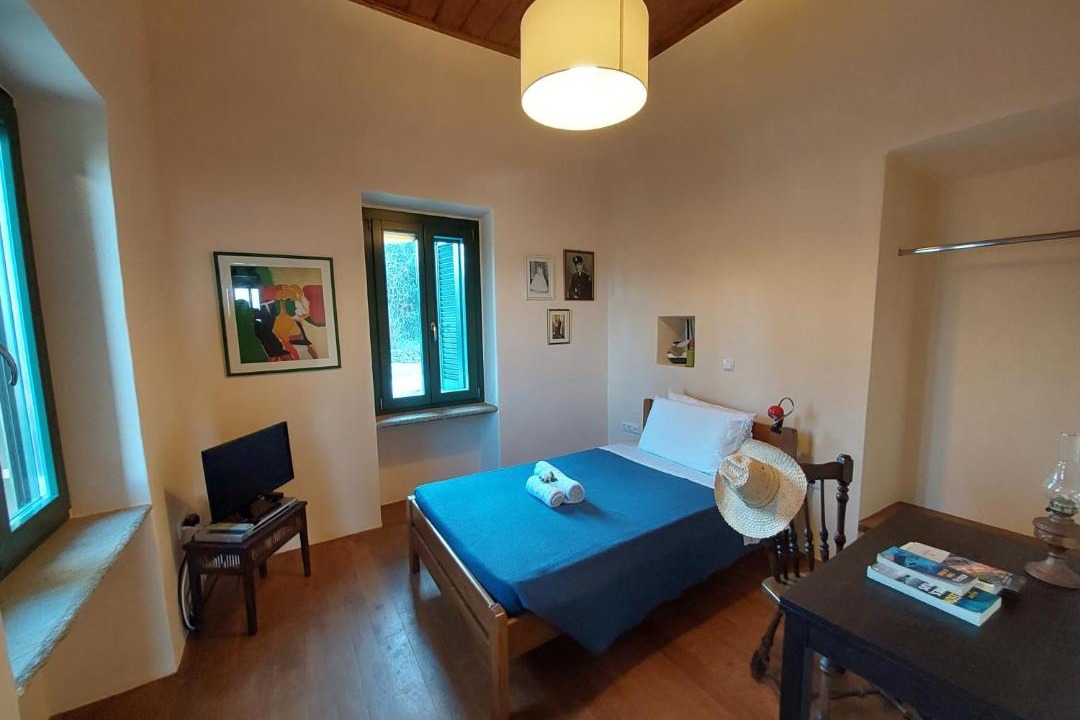 Photo of Livingroom in Andros Town