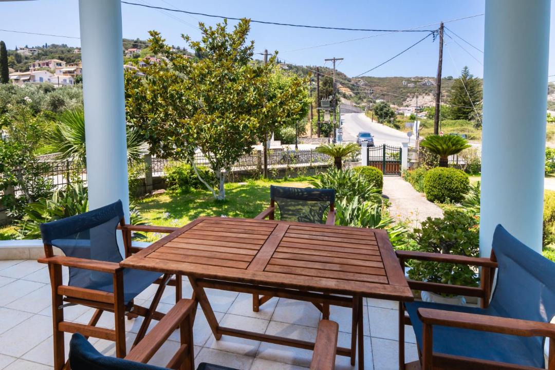 Photo of Patio Balcony in Apolpaina