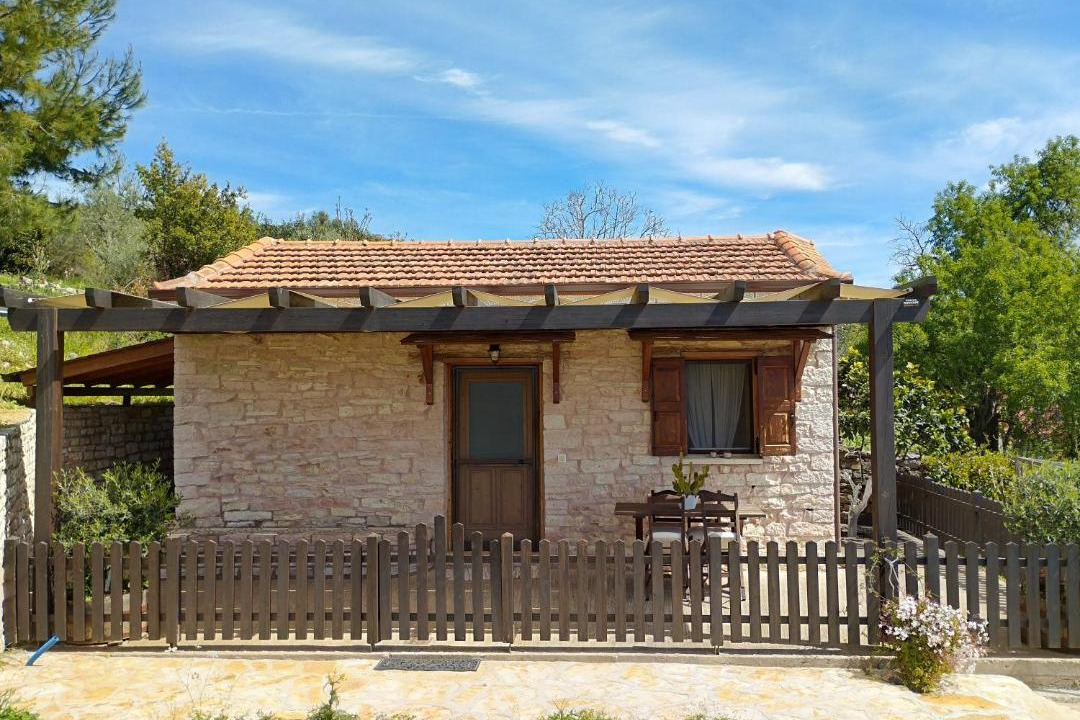 Photo of Buildings in Pournara