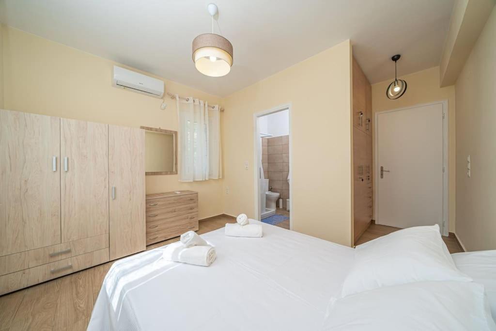 Photo of Bedroom in Mousata