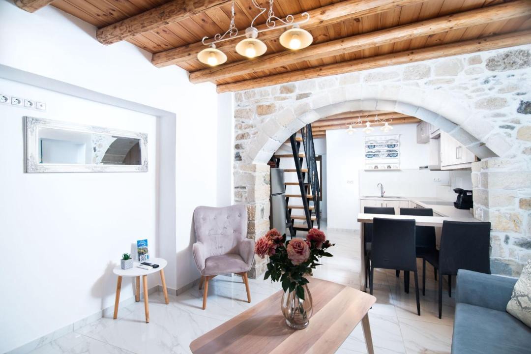 Photo of Livingroom in Petrokefalion