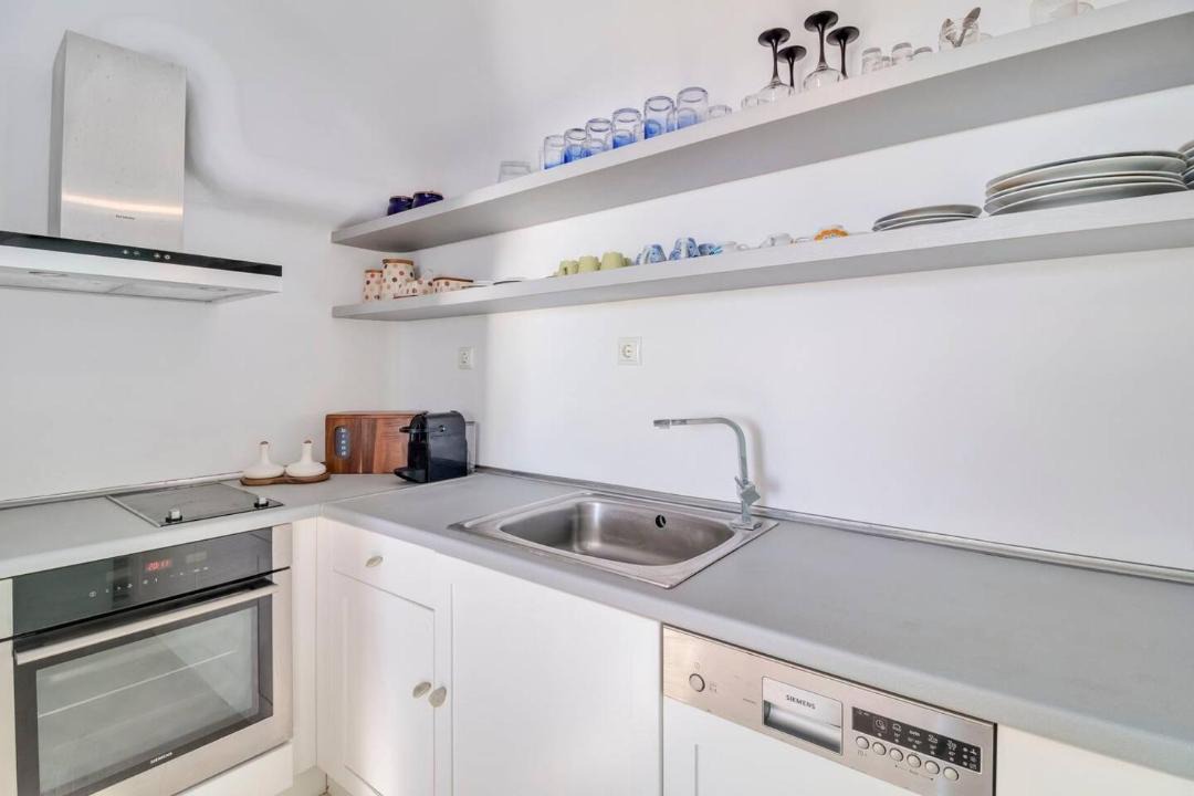 Photo of Kitchen in Faros Armenistis