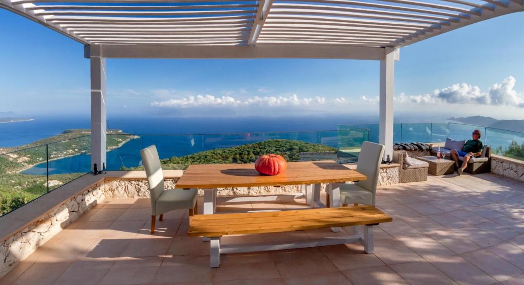 Photo of Patio Balcony in Evgiros
