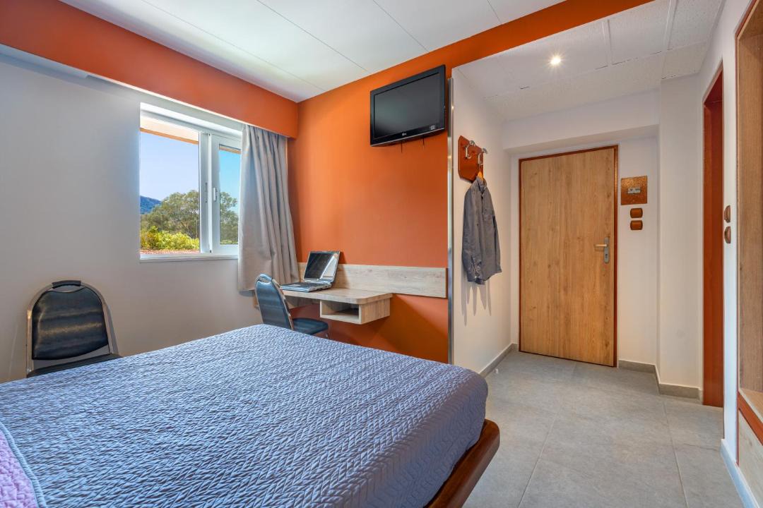 Photo of Bedroom in Skaramangas